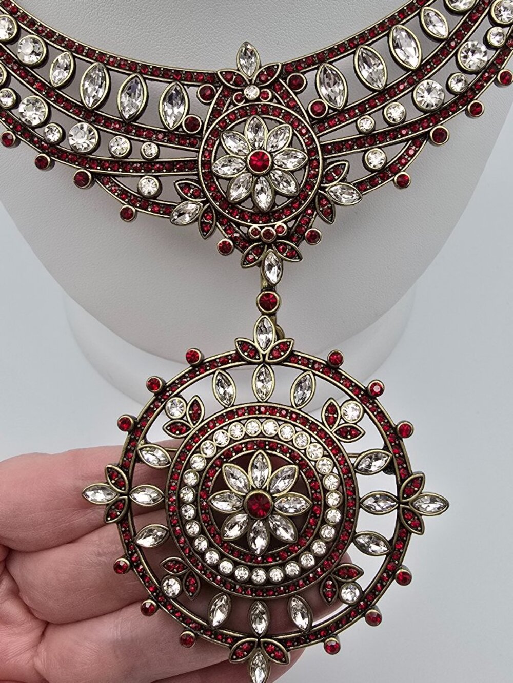 Stunning Heidi Daus French Twist Red & Clear Crystal Necklace